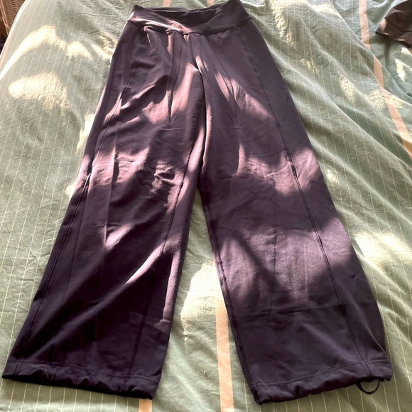 Lululemon High Waisted Wide Leg Cinching Ankle Leggings - Picture 5 of 13